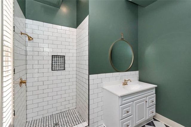 605 St Francis Street, Mobile, AL 36602