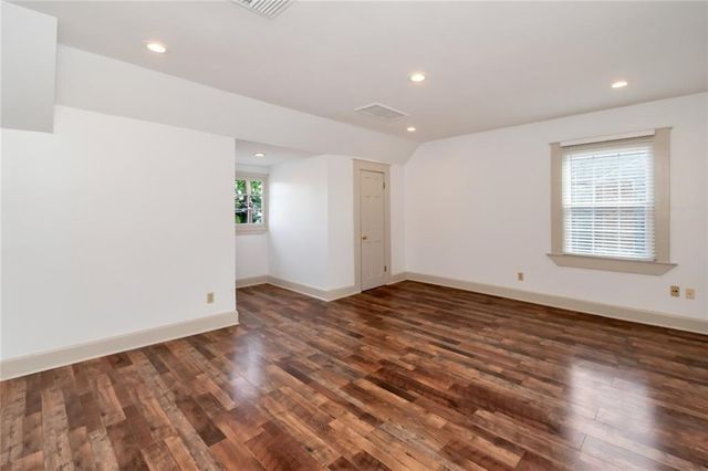 605 St Francis Street, Mobile, AL 36602