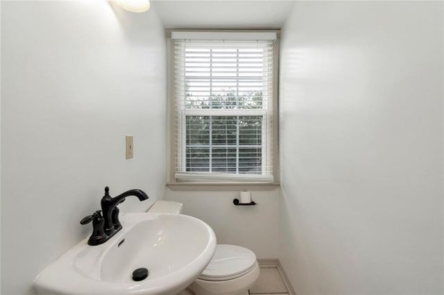 605 St Francis Street, Mobile, AL 36602