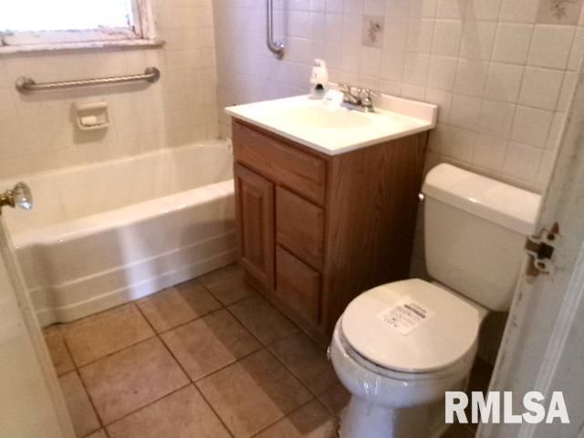 1425 N 5TH Street, Chillicothe, IL 61523