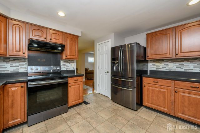 108 Bordentown Georgetown Road, Chesterfield, NJ 08515