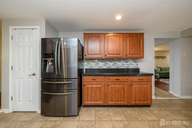 108 Bordentown Georgetown Road, Chesterfield, NJ 08515