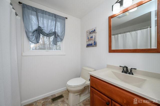 108 Bordentown Georgetown Road, Chesterfield, NJ 08515