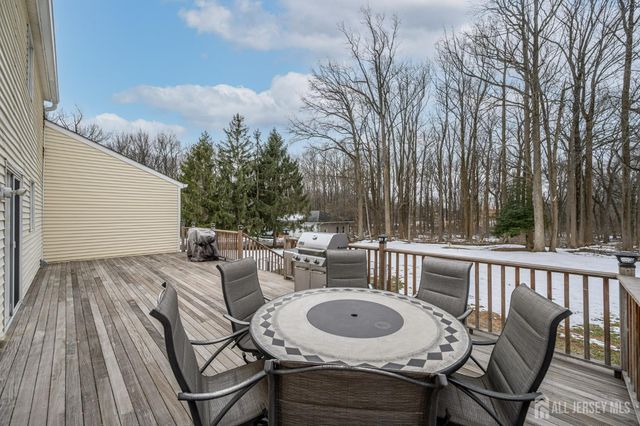 108 Bordentown Georgetown Road, Chesterfield, NJ 08515