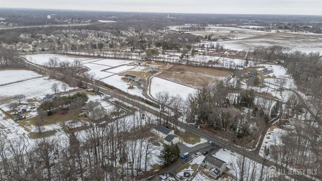 108 Bordentown Georgetown Road, Chesterfield, NJ 08515