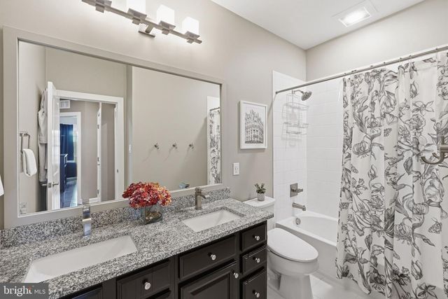 17812 THOMAS VILLAGE LN, Sandy Spring, MD 20860