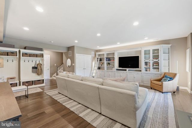 17812 THOMAS VILLAGE LN, Sandy Spring, MD 20860