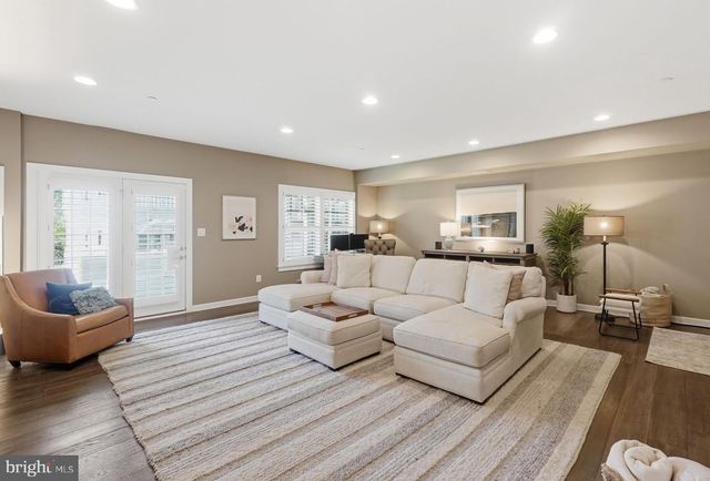 17812 THOMAS VILLAGE LN, Sandy Spring, MD 20860