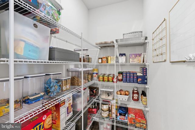 17812 THOMAS VILLAGE LN, Sandy Spring, MD 20860