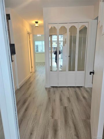 36117 Del Ray Drive, Sterling Heights, MI 48310