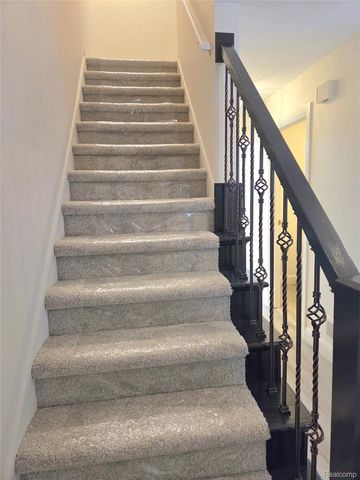 36117 Del Ray Drive, Sterling Heights, MI 48310