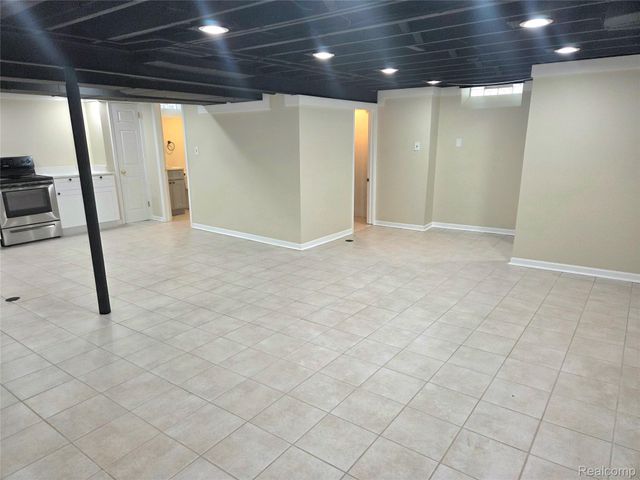 36117 Del Ray Drive, Sterling Heights, MI 48310