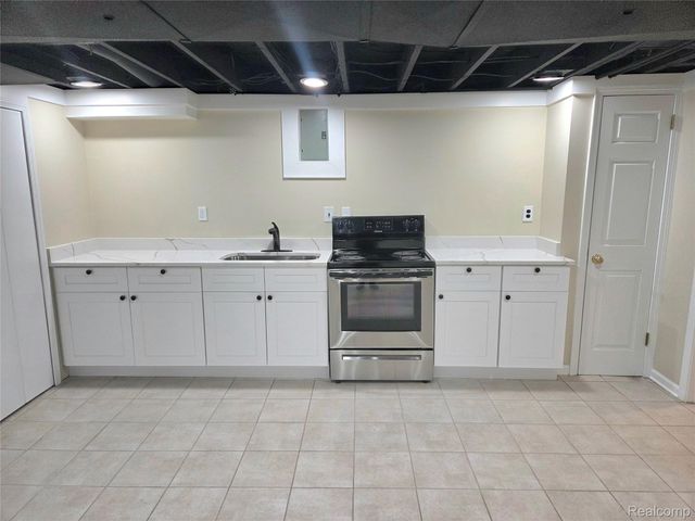 36117 Del Ray Drive, Sterling Heights, MI 48310