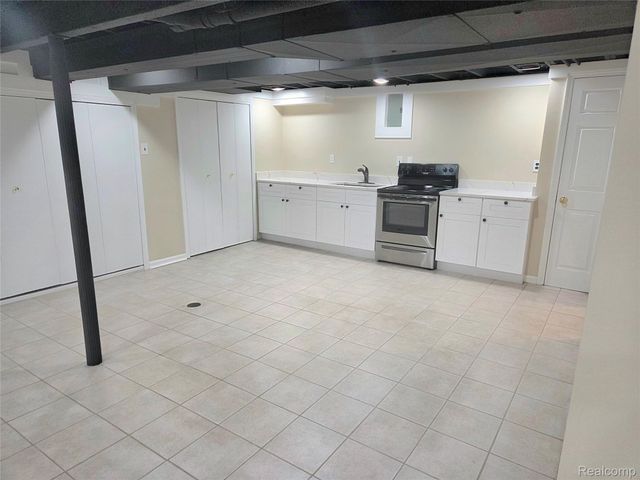 36117 Del Ray Drive, Sterling Heights, MI 48310