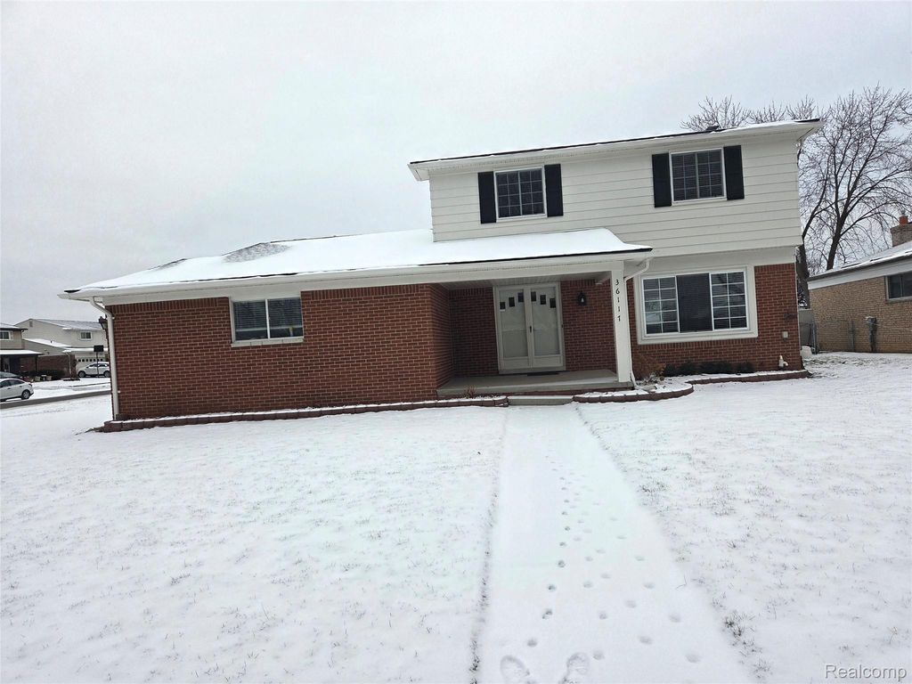 36117 Del Ray Drive, Sterling Heights, MI 48310