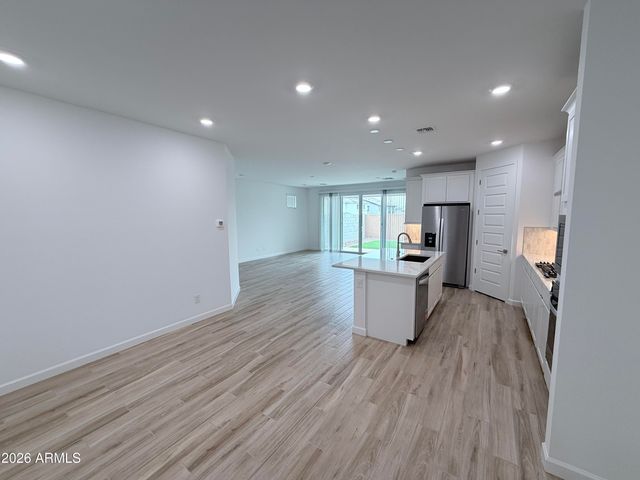 27440 N 69th Lane, Peoria, AZ 85383