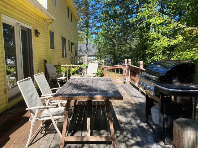 17 Danbury Road, Nashua, NH 03064