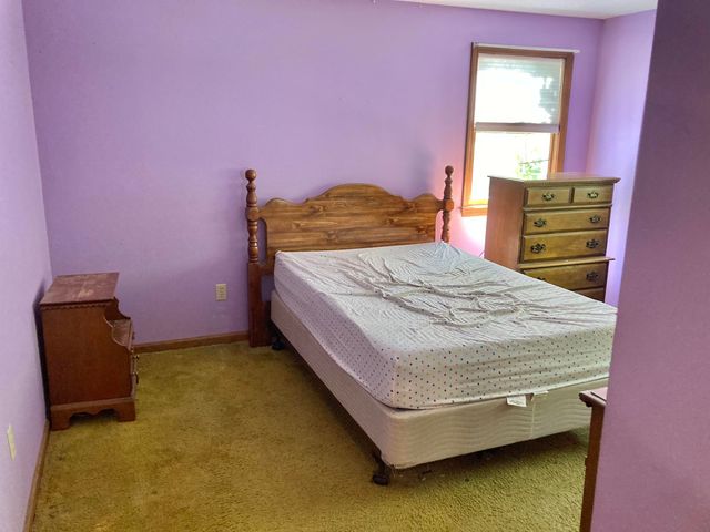 17 Danbury Road, Nashua, NH 03064