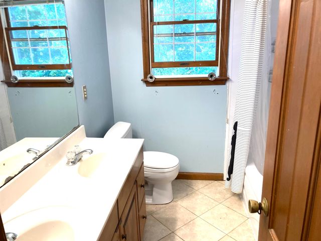17 Danbury Road, Nashua, NH 03064