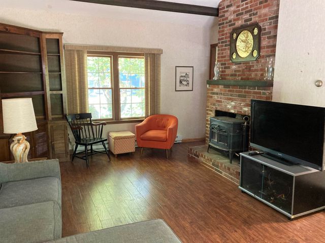 17 Danbury Road, Nashua, NH 03064