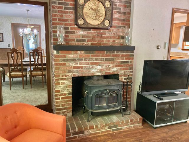 17 Danbury Road, Nashua, NH 03064