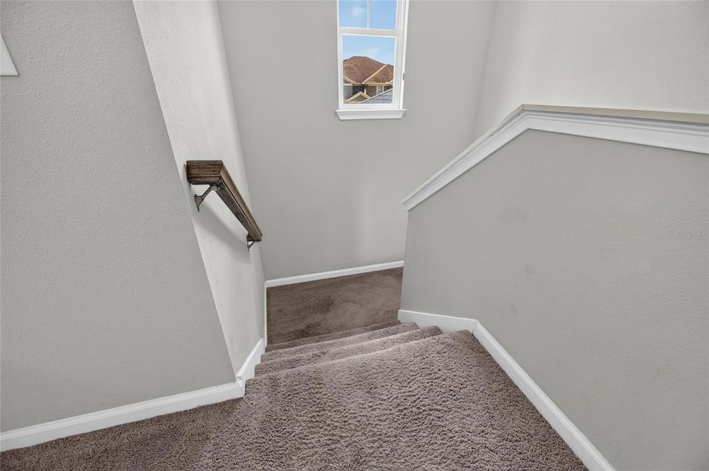 Image 25 of property listing at 12211 STREAMBED DRIVE, Riverview, FL 33579