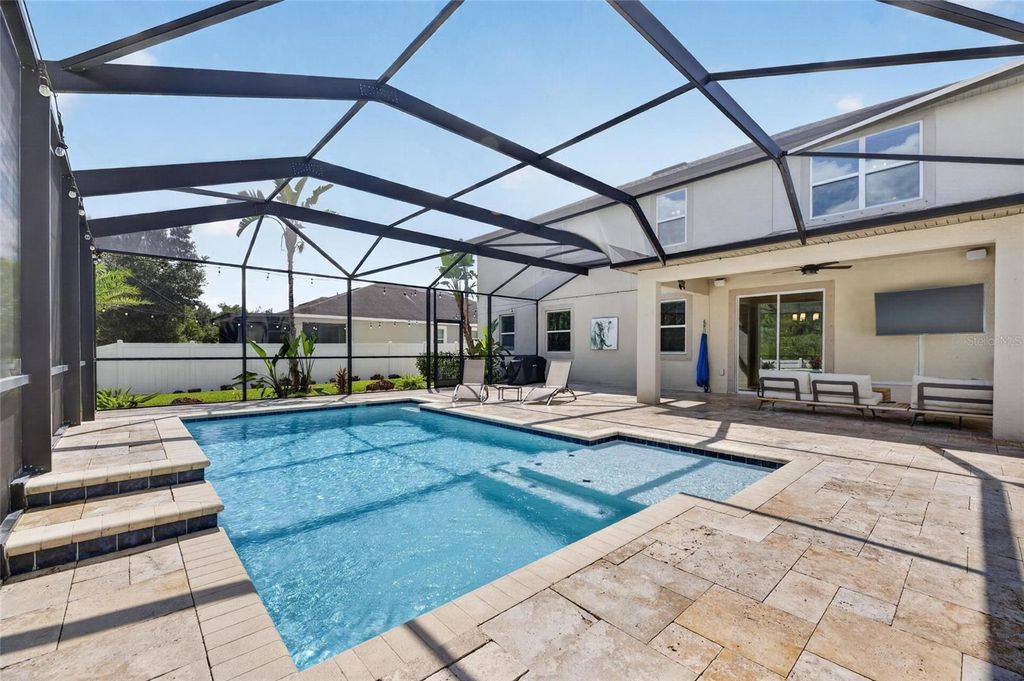 Image 4 of property listing at 12211 STREAMBED DRIVE, Riverview, FL 33579