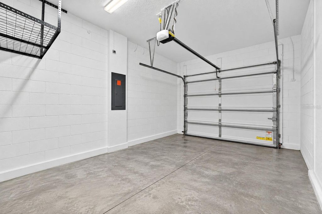 Image 45 of property listing at 12211 STREAMBED DRIVE, Riverview, FL 33579