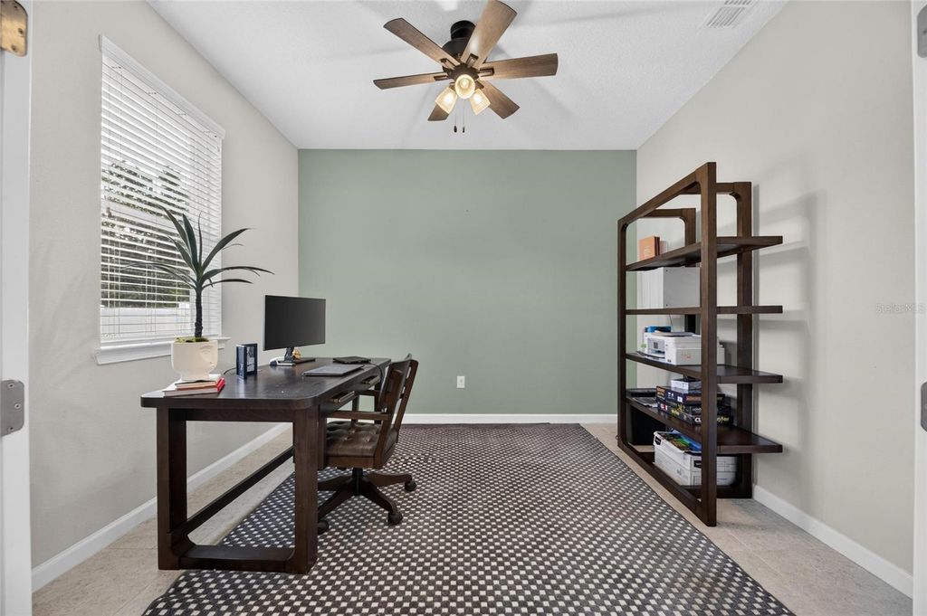 Image 7 of property listing at 12211 STREAMBED DRIVE, Riverview, FL 33579