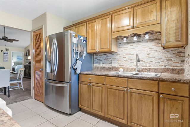 1232 E Hummingbird Lane 202, Gulf Shores, AL 36542