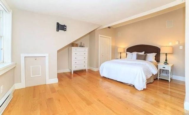 9 Temple 3, Boston, MA 02114