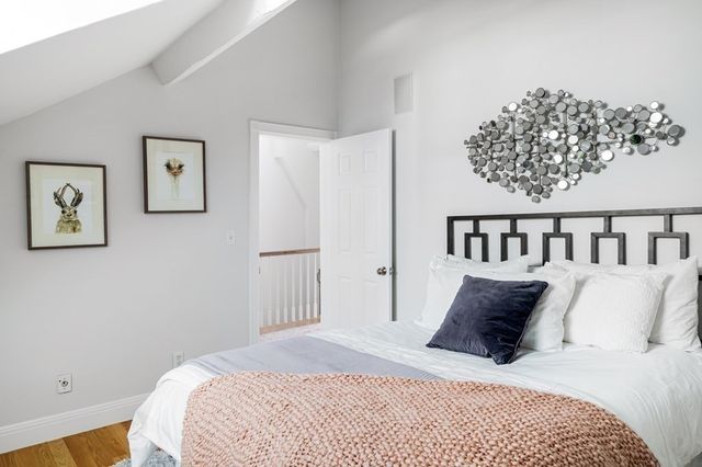 9 Temple 3, Boston, MA 02114