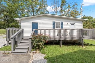 195 Waddell Lane, Caryville, TN 37714