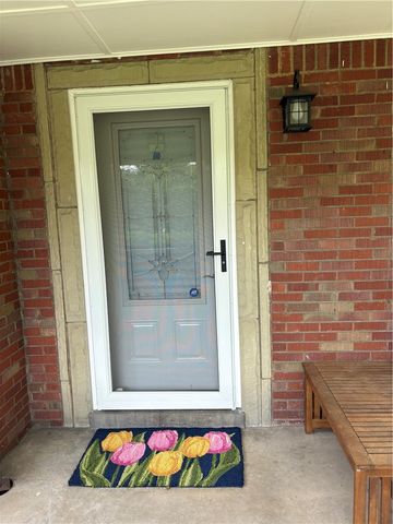 610 Thorn St, Sewickley, PA 15143