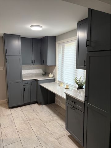 610 Thorn St, Sewickley, PA 15143