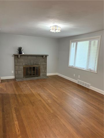 610 Thorn St, Sewickley, PA 15143