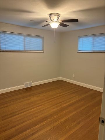 610 Thorn St, Sewickley, PA 15143