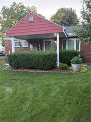 610 Thorn St, Sewickley, PA 15143