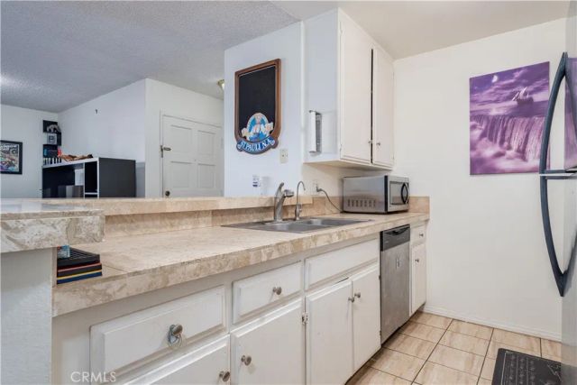 2511 W Sunflower L3, Santa Ana, CA 92704