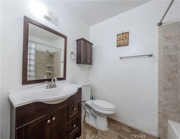 2511 W Sunflower L3, Santa Ana, CA 92704