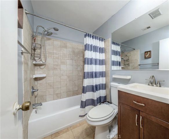2511 W Sunflower L3, Santa Ana, CA 92704