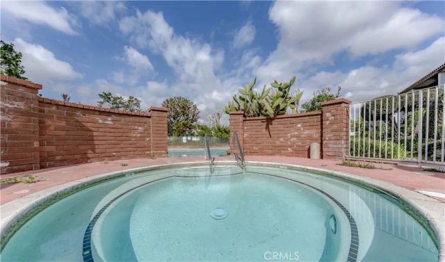 2511 W Sunflower L3, Santa Ana, CA 92704