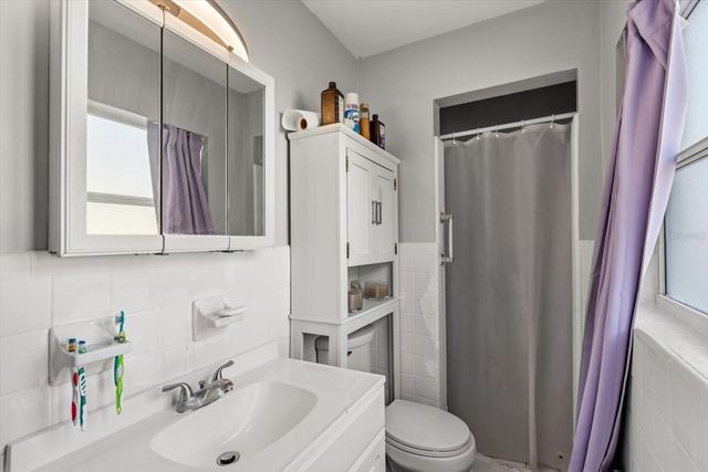 820 E CLIFFORD AVENUE, Eustis, FL 32726