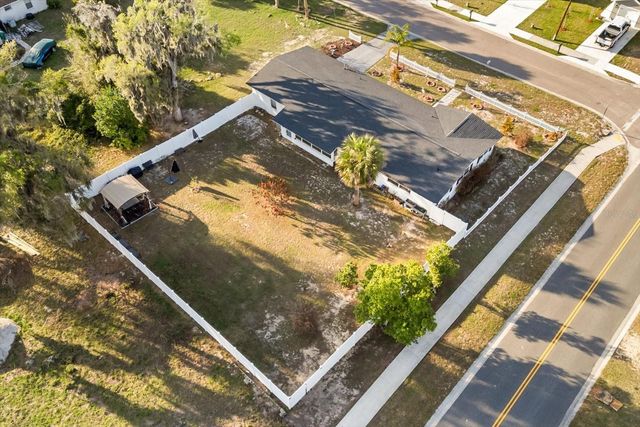 820 E CLIFFORD AVENUE, Eustis, FL 32726