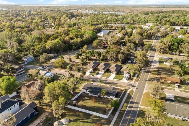 820 E CLIFFORD AVENUE, Eustis, FL 32726