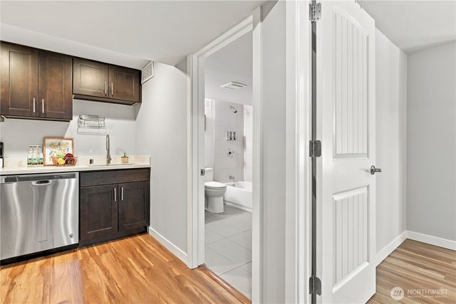 1210 S Lucile Street, Seattle, WA 98108