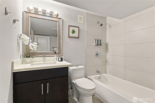 1210 S Lucile Street, Seattle, WA 98108