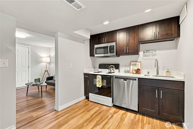 1210 S Lucile Street, Seattle, WA 98108