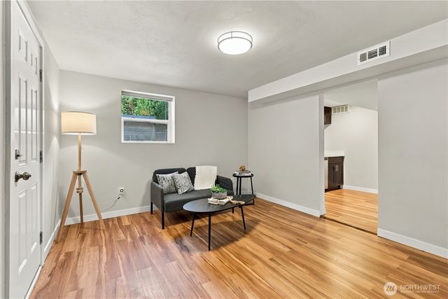 1210 S Lucile Street, Seattle, WA 98108