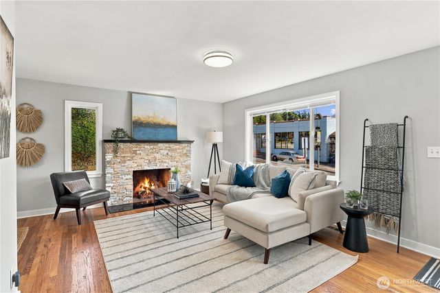1210 S Lucile Street, Seattle, WA 98108